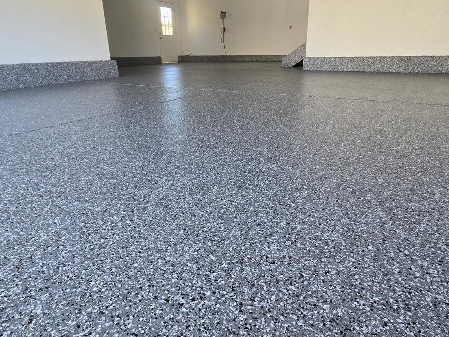 Polyaspartic Flake Coating